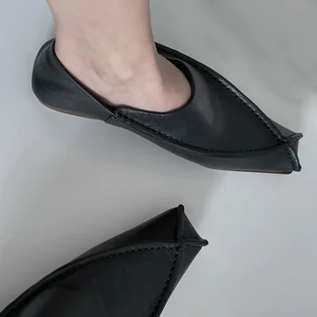 Женская обувь без застежки из микрофибры, удобные тапочки на плоской подошве с раздельным носком, лоферы на мягкой подошве, однотонные короткие женские мокасины 35-40