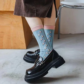 Новые женские носки в корейском стиле с цветочным трендом, Повседневные хлопчатобумажные носки для девочек с рюшами, Милые, сладкие Дышащие носки для экипажа для девочек